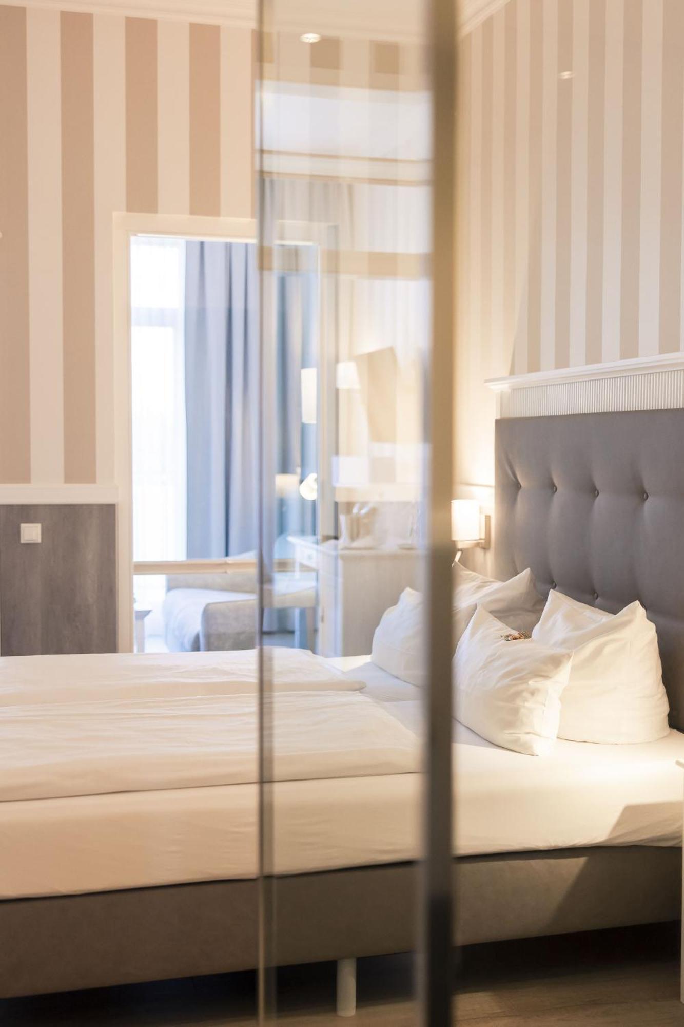 Resort Hotel IV Jahreszeiten Zingst Eksteriør bilde