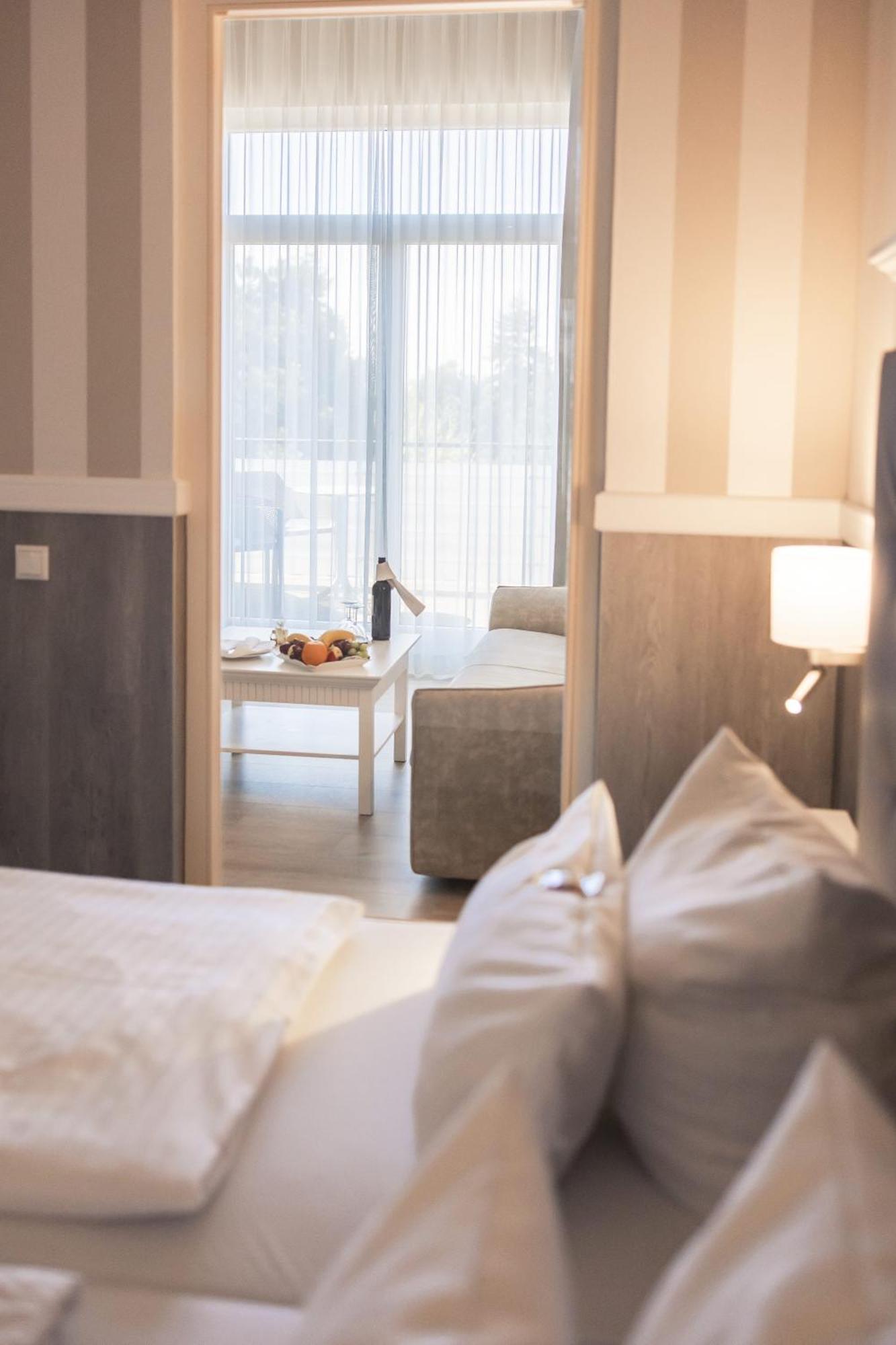 Resort Hotel IV Jahreszeiten Zingst Eksteriør bilde